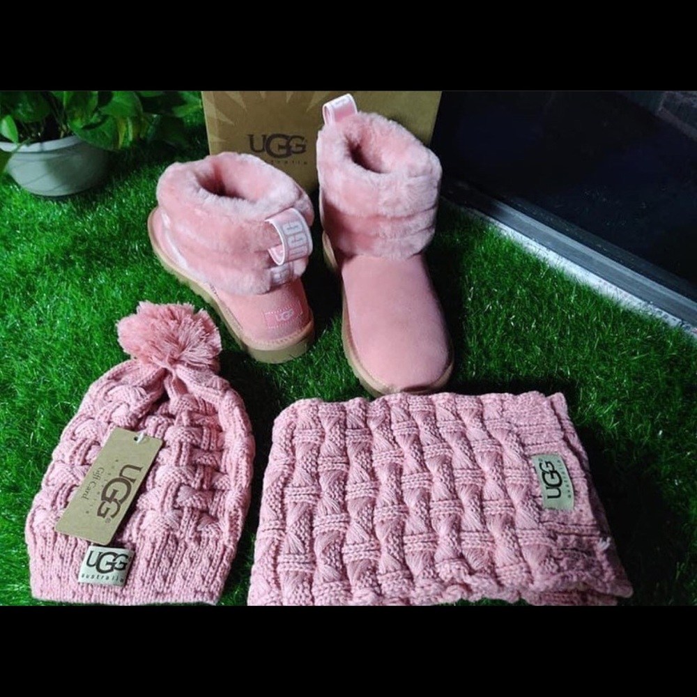 3 piece UGG set